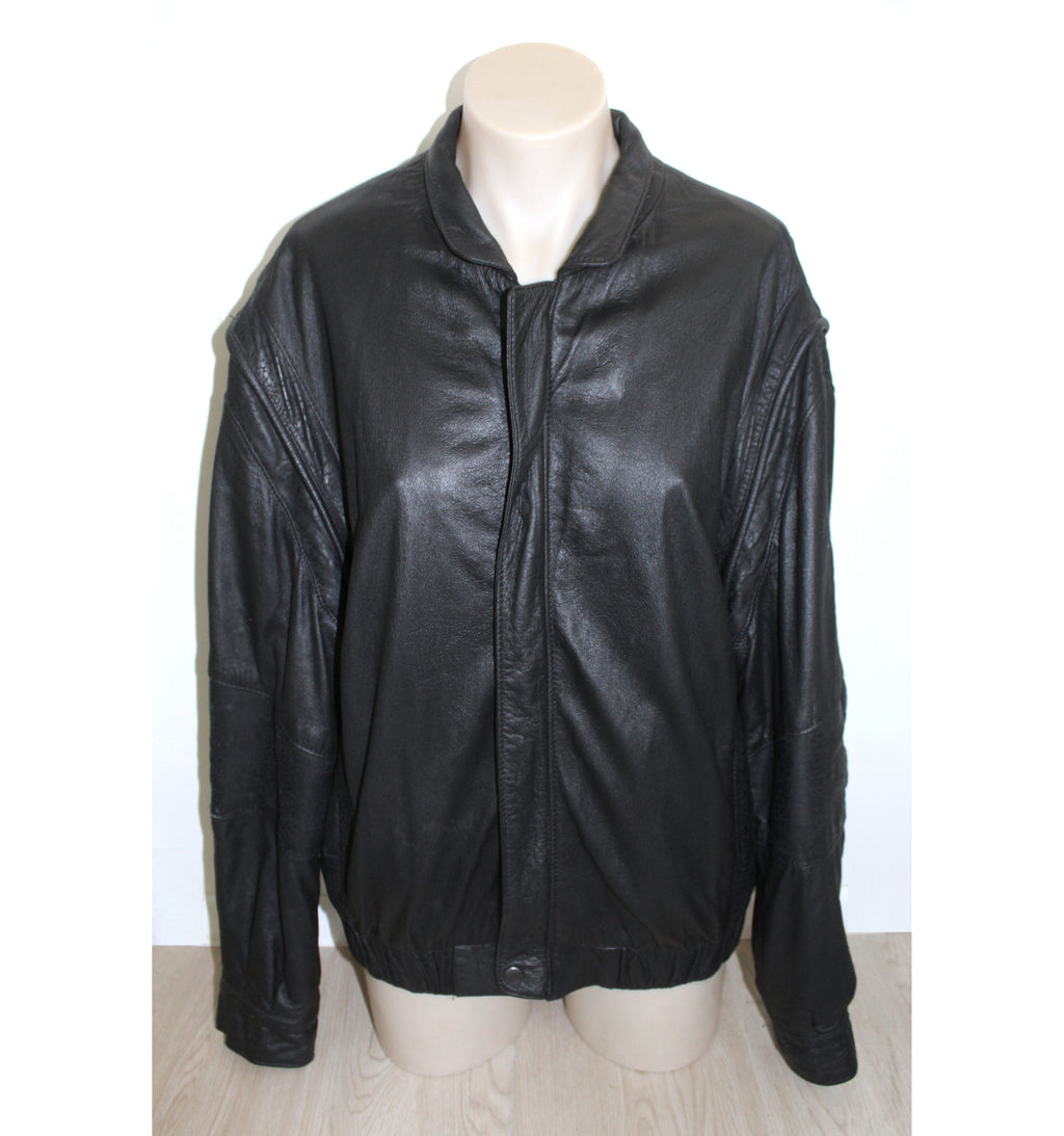 * Roger David * Vintage Leather Jacket / MADE IN NEW ZEALAND