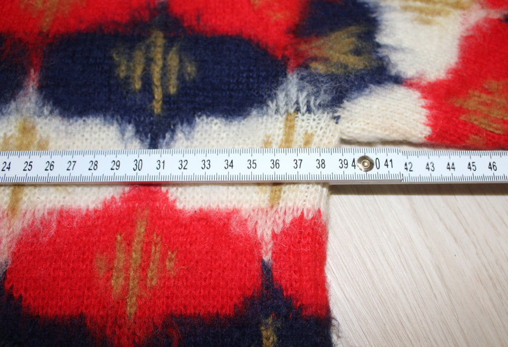 Vintage 80s/90s 100% Pure Wool patterned knit sweater