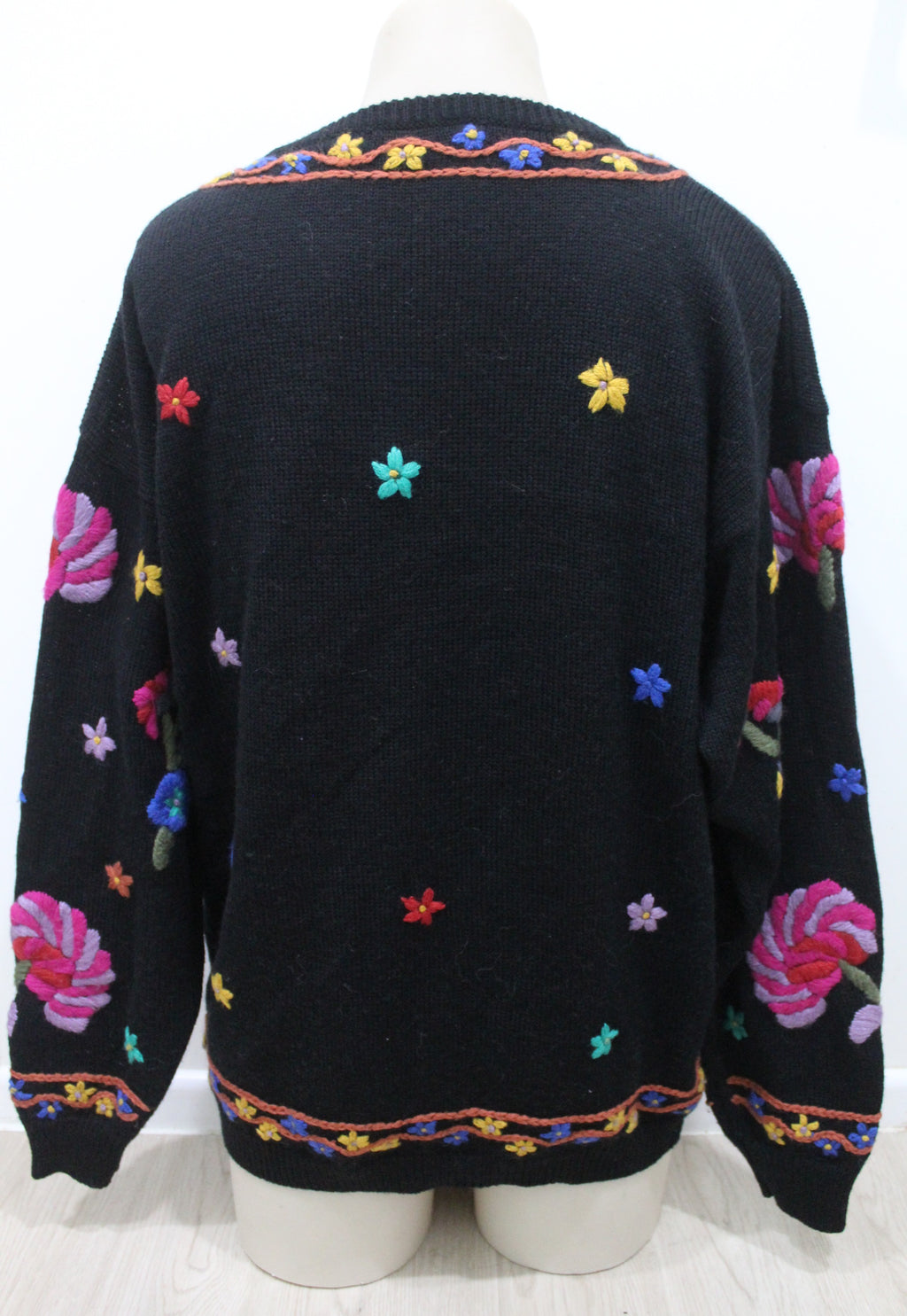 Retro Black Floral Rose Embroidered Knit Sweater