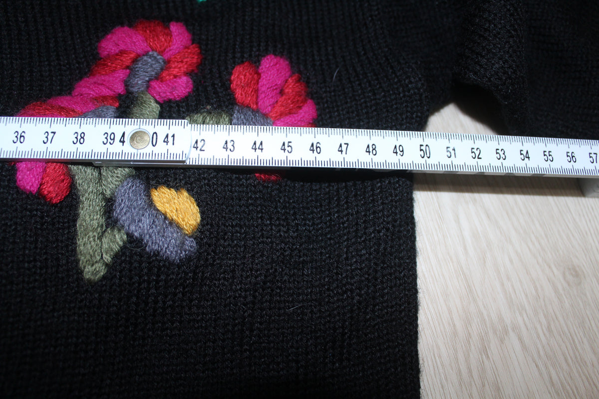 Retro Black Floral Rose Embroidered Knit Sweater