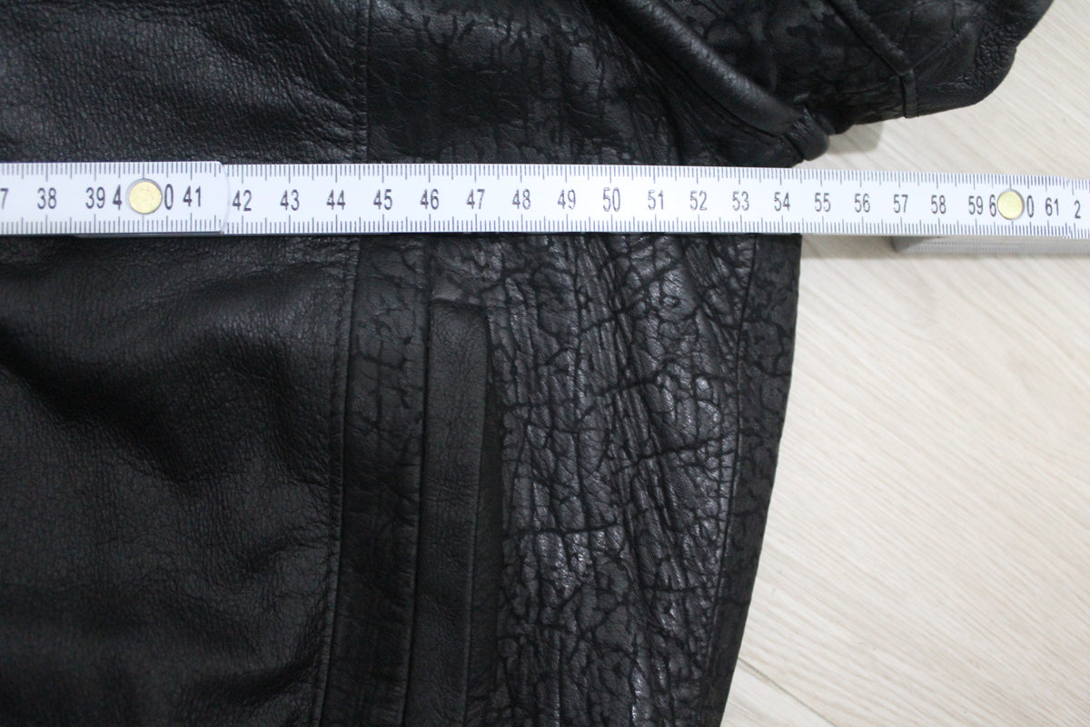 * Roger David * Vintage Leather Jacket / MADE IN NEW ZEALAND